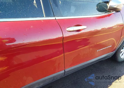 2017 Jeep Cherokee Latitude Fwd z USA, uszkodzony, nr VIN 1C4PJLCS4HD219025